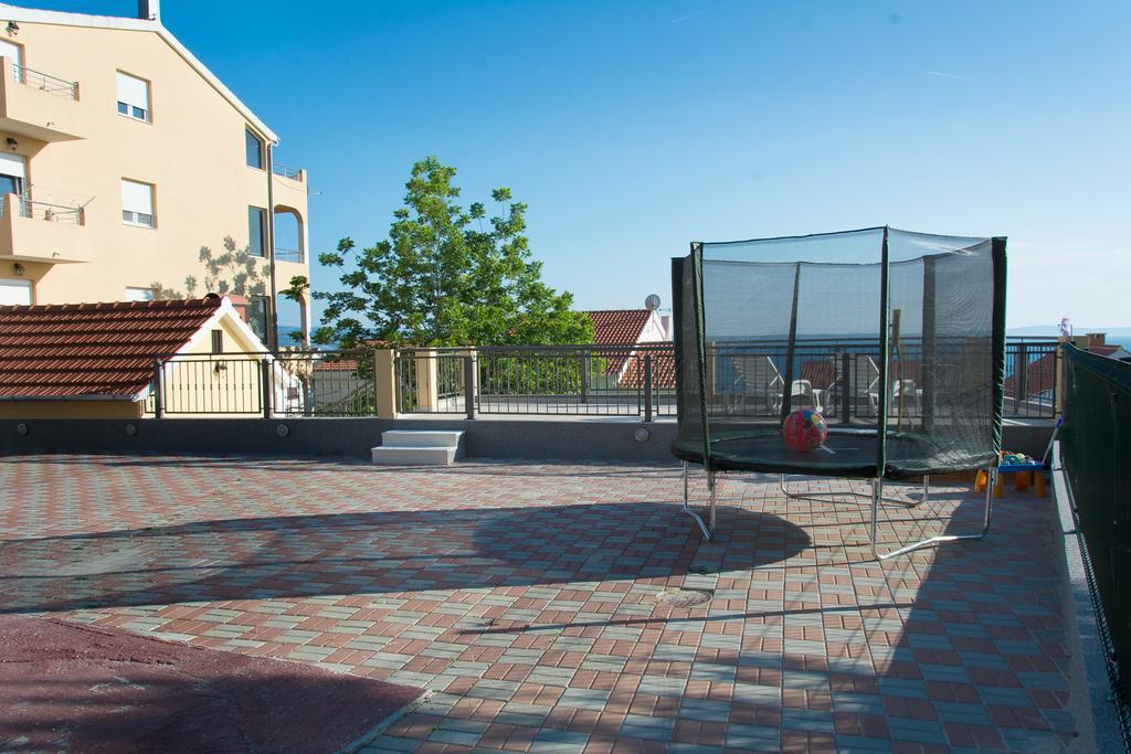 Apartments Max&Leon Podstrana Exterior foto