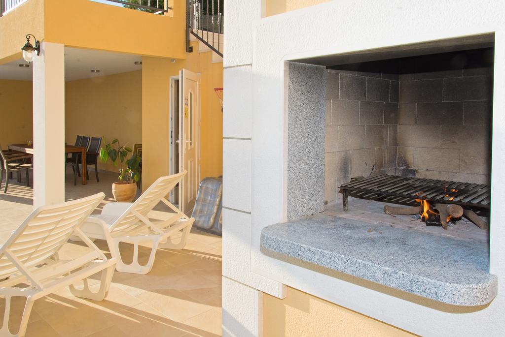 Apartments Max&Leon Podstrana Exterior foto